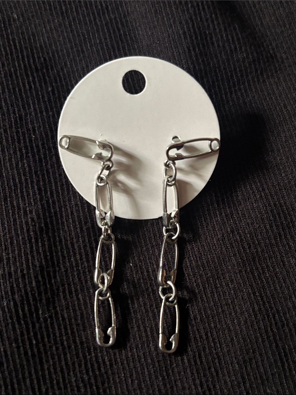 5 for 10 💵 safety pin drop earrings